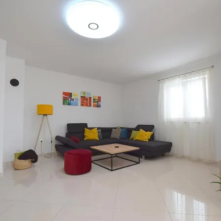 Gem Apartment