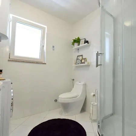 Gem Apartment
